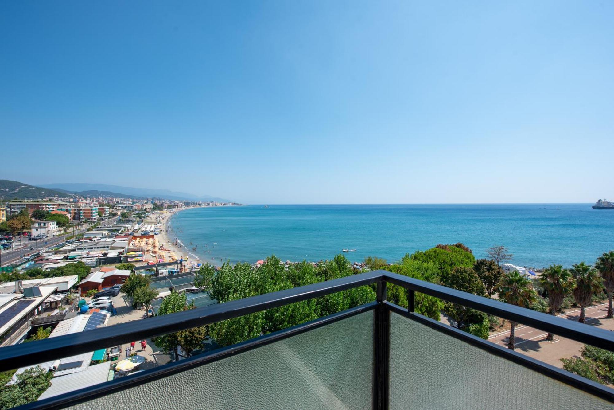 Apartament You And The Sea Savona Zewnętrze zdjęcie