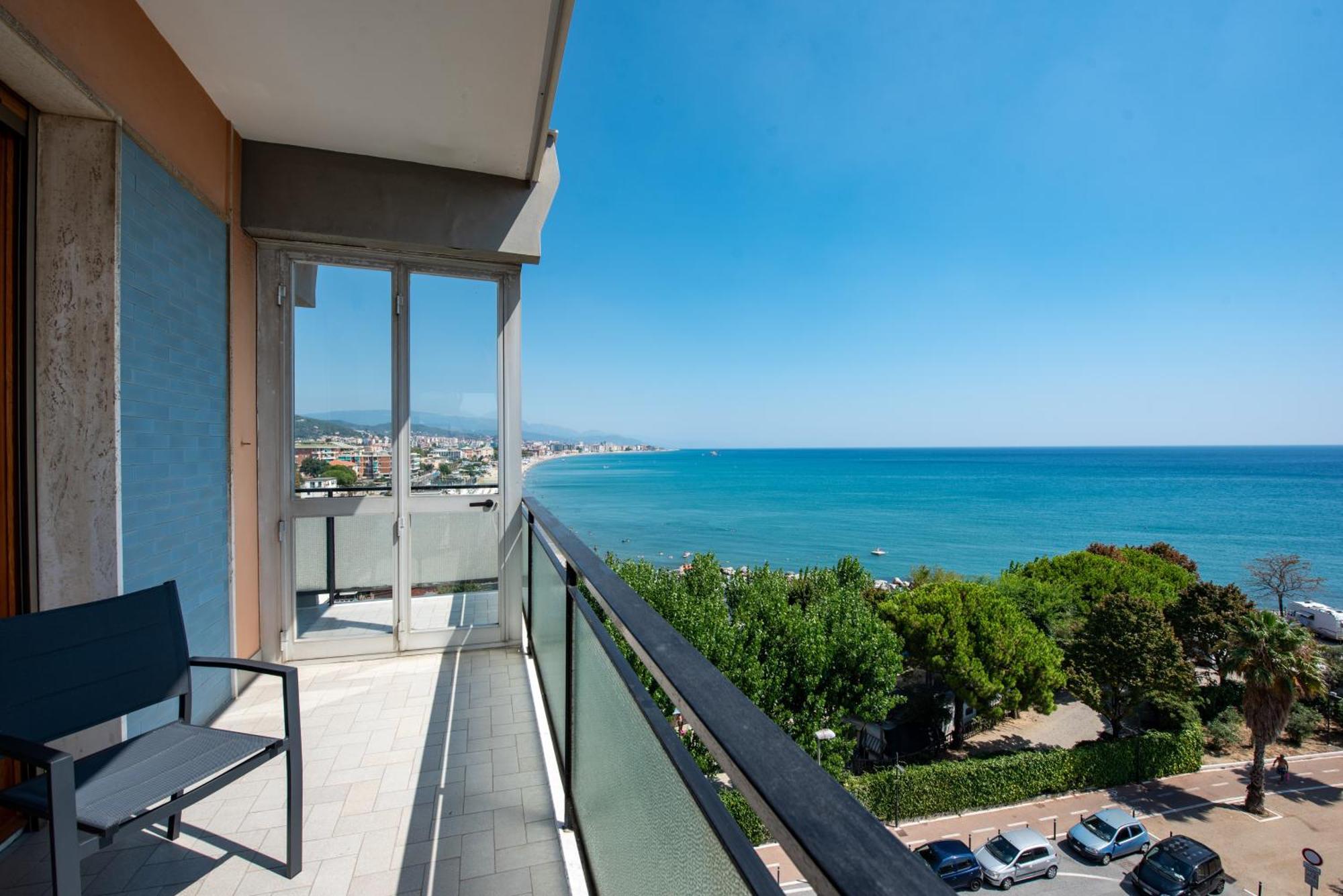 Apartament You And The Sea Savona Zewnętrze zdjęcie